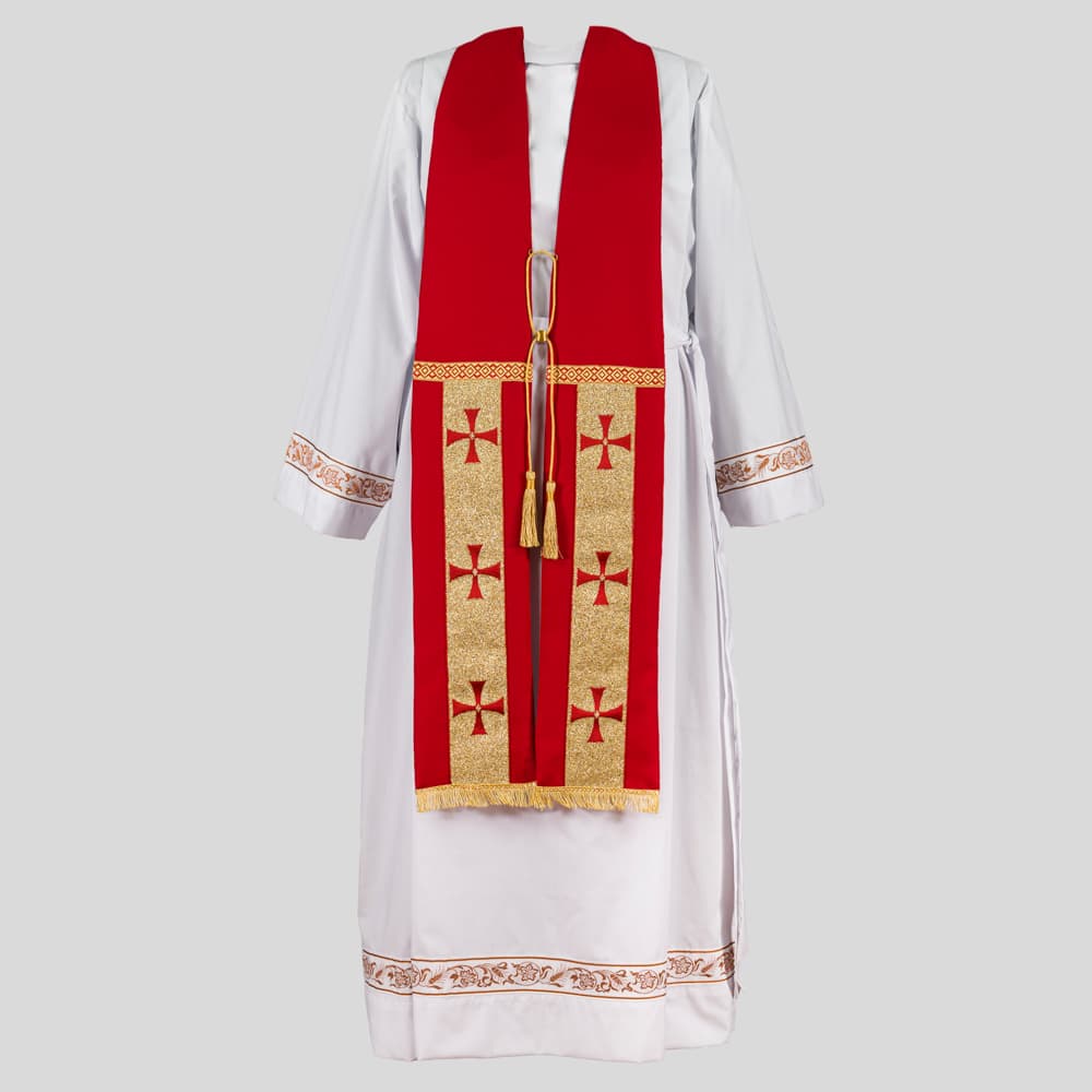 Camice bianco con stola rosso dorato,croce maltese